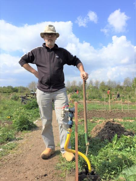 Een echte 1 mei-afbeelding met Pierre, de noeste werker